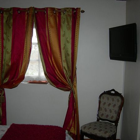 La Ferme Rose Bed & Breakfast Cergy Luaran gambar