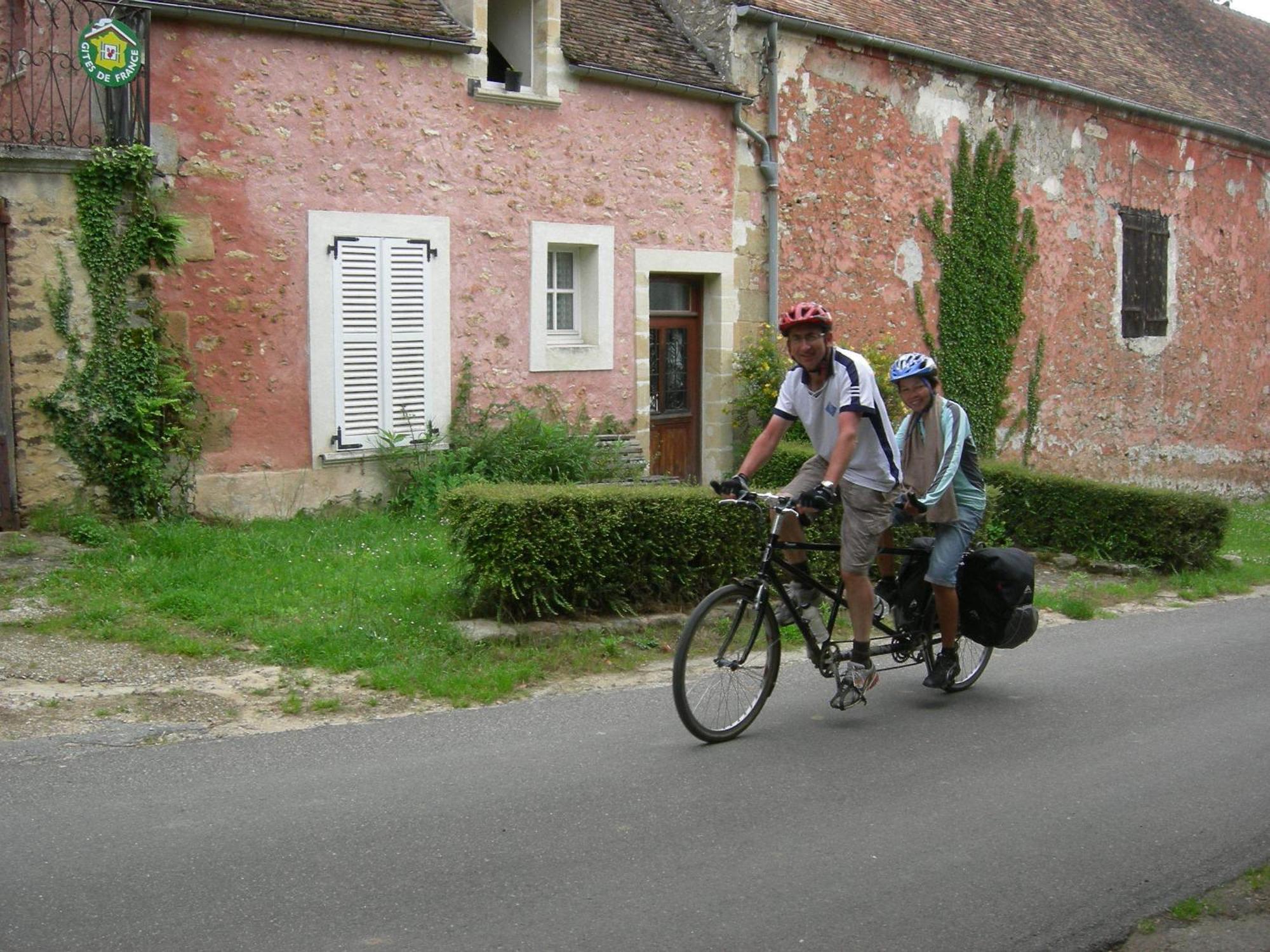 La Ferme Rose Bed & Breakfast Cergy Luaran gambar